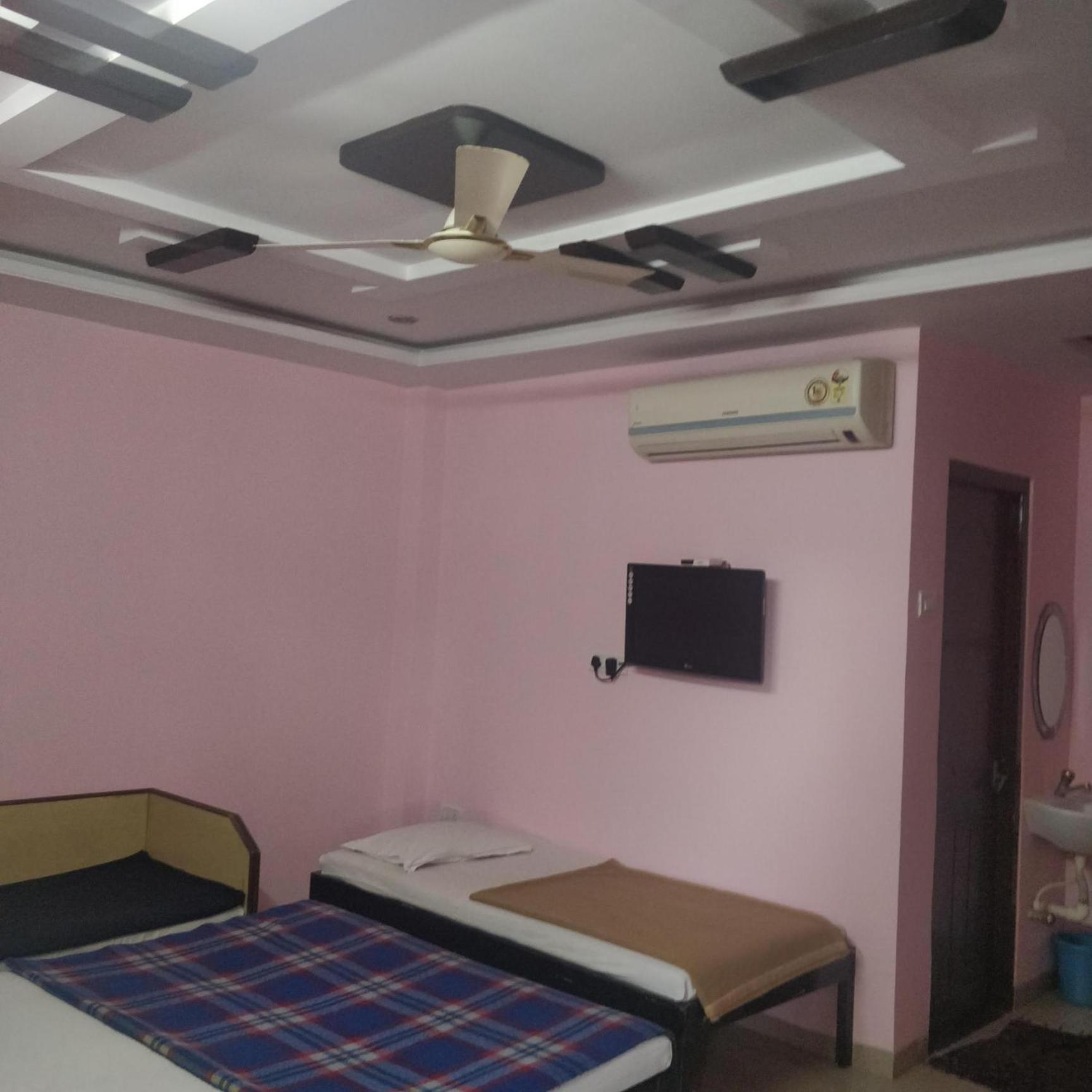 Hotel Delta Executive Shirdi Eksteriør bilde