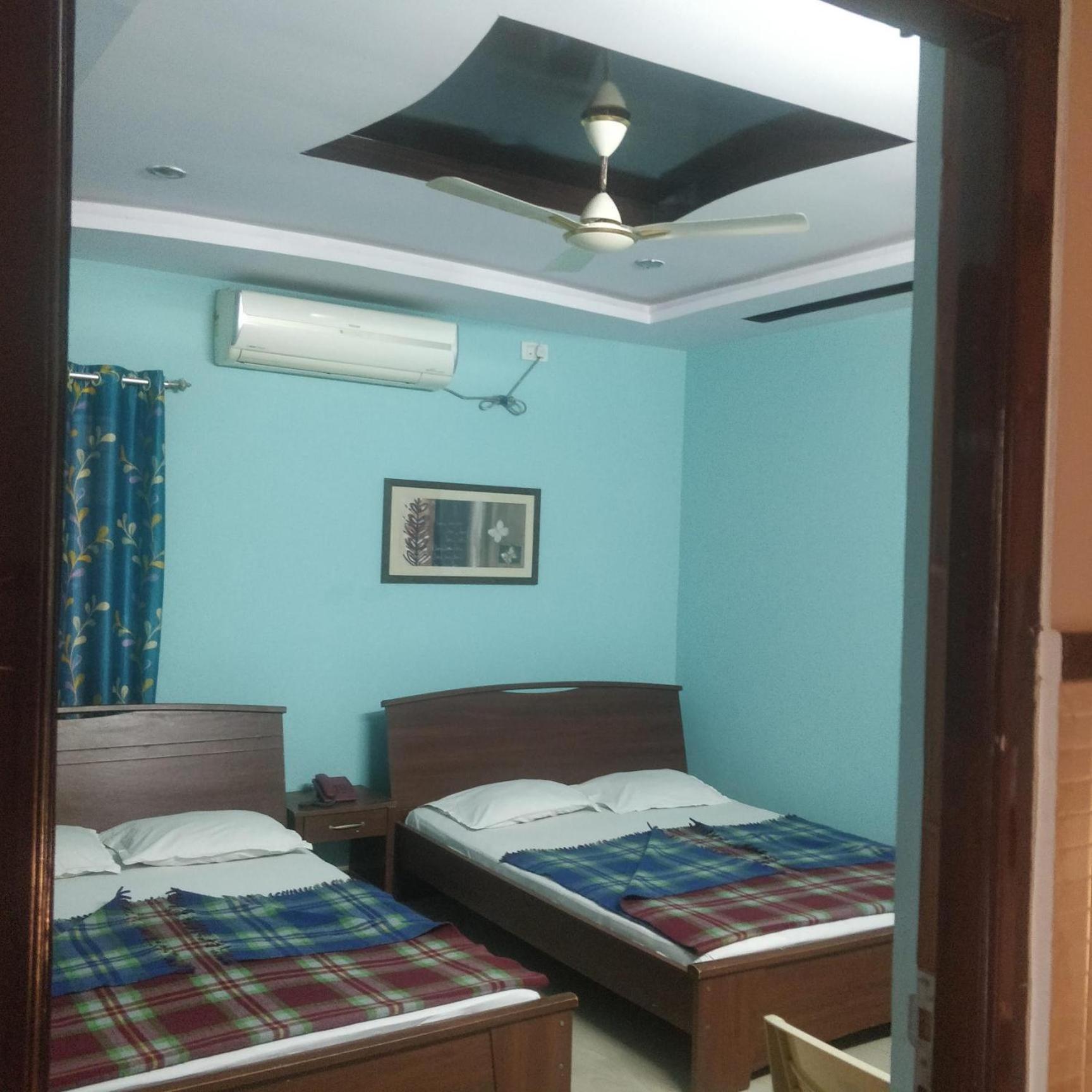 Hotel Delta Executive Shirdi Eksteriør bilde