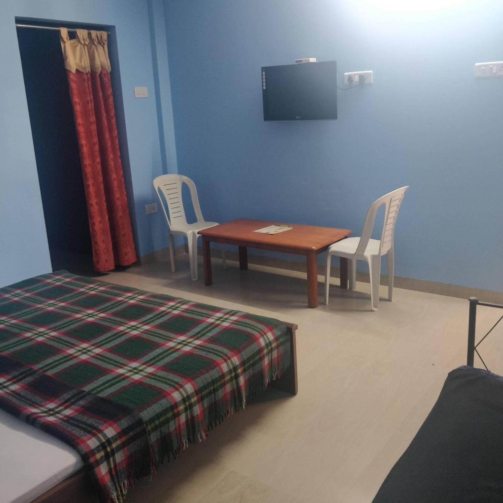 Hotel Delta Executive Shirdi Eksteriør bilde