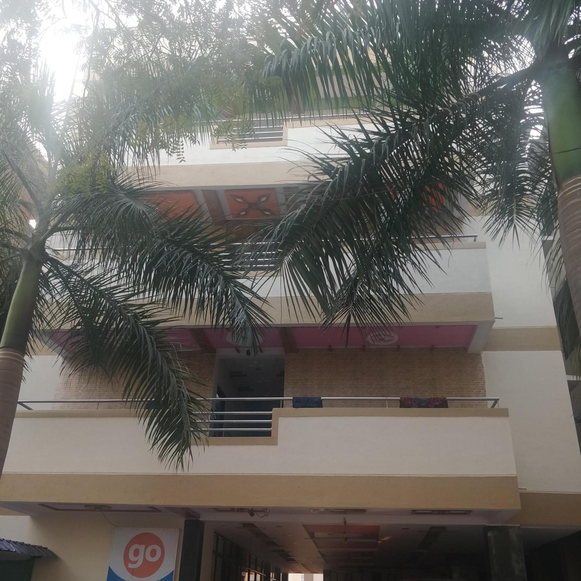 Hotel Delta Executive Shirdi Eksteriør bilde
